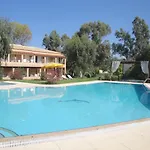 Tellis Bed & Breakfast