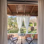 Tellis Bed & Breakfast Moraḯtika