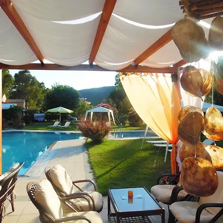 Tellis 3* מוראיטיקה