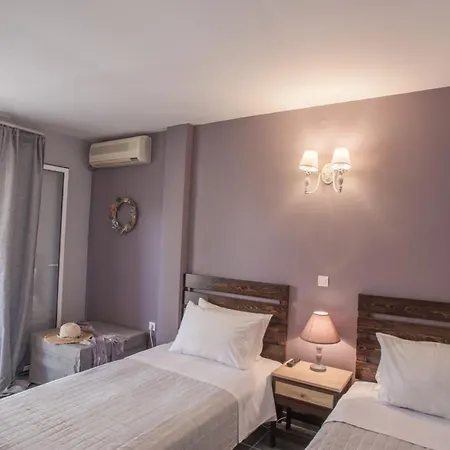Tellis فندق مبيت وإفطار 2*