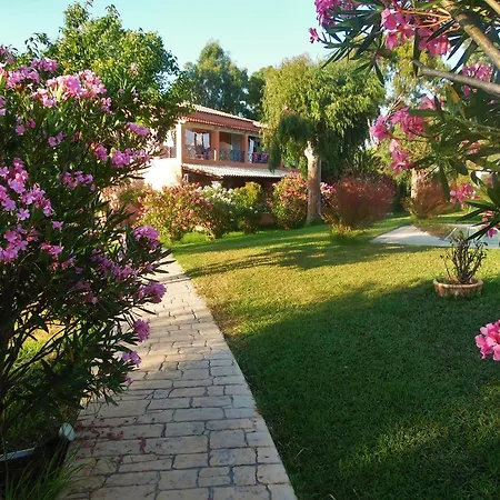 B&B Tellis Moraitika