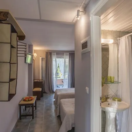 B&B Tellis Moraitika